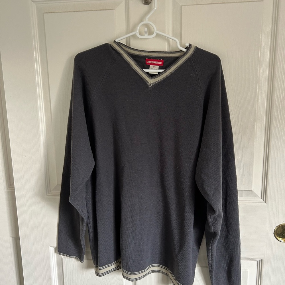 Union Bay v neck sweater